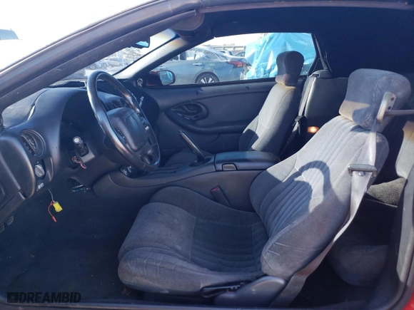 2000 Pontiac Firebird Trans Am with VIN 2G2FV32G3Y2160590, listed as a Copart auction lot 84537914 with 0 mi miles and Salvage Title. Bid and sale history available at carsss.com. Image 7.