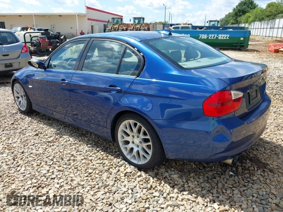 2007 BMW 3 Series 328i with VIN WBAVA33587KX72883, listed as a IAAI auction lot 42632484 with 203,514 mi miles and . Bid and sale history available at DreamBid. Image 3.