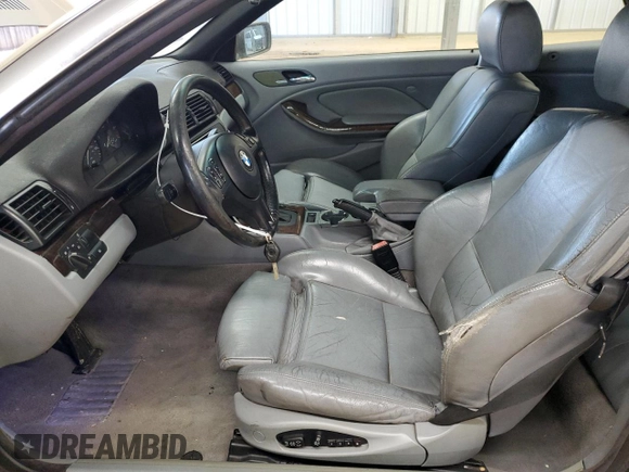 2004 BMW 3 Series 325Ci with VIN WBABW33434PL33682, listed as a Copart auction lot 86275284 with 135,699 mi miles and Salvage Title. Bid and sale history available at carsss.com. Image 7.