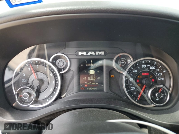 2022 Ram 1500 Big Horn with VIN 1C6SRFBT6NN135557, listed as a Copart auction lot 55143785 with 64,930 mi miles and Salvage title. Bid and sale history available at DreamBid. Image 9.