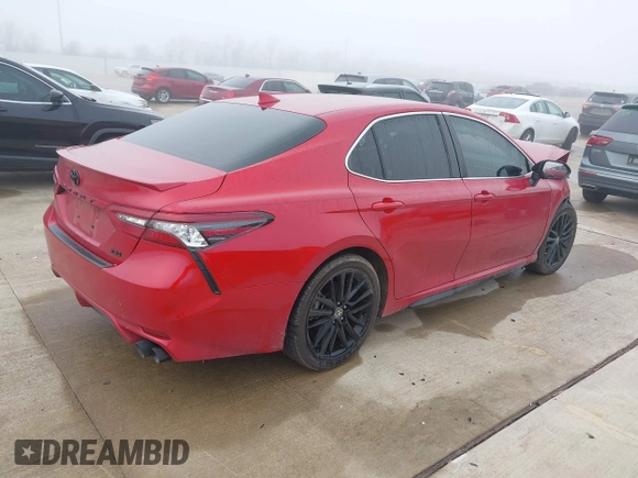 2021 Toyota Camry XSE z VIN 4T1K61AKXMU426592, wystawiony jako IAAI lot #41651425 z przebiegiem 56 485 mil mil oraz . Historia ofert i sprzedaży dostępna na DreamBid. Obrazek 4.