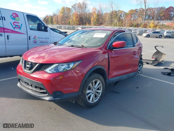 2017 Nissan Rogue Sport SV with VIN JN1BJ1CP3HW004561, listed as a IAAI auction lot 40934547 with 100,699 mi miles. Bid and sale history available at carsss.com. Image 17.