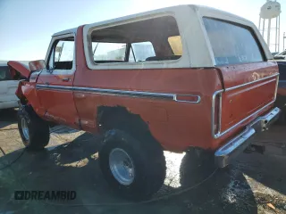 1979 Ford Bronco z VIN U15HLEE8842, wystawiony jako Copart lot #65230804 z przebiegiem 65 958 mil mil oraz Szkody całkowita. Historia ofert i sprzedaży dostępna na DreamBid. Obrazek 2.
