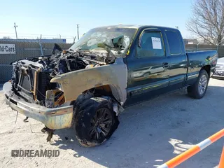 2001 Chevrolet Silverado 1500 LS with VIN 1GCEK19T31E163538, listed as a IAAI auction lot 41781058 with 0 mi miles. Bid and sale history available at carsss.com. Image 2.