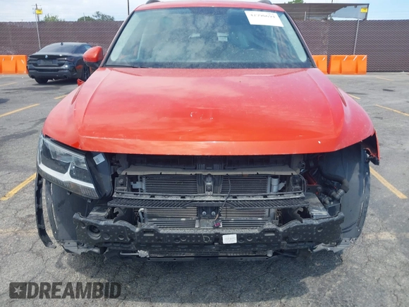 2018 Volkswagen Tiguan SEL with VIN 3VV3B7AX5JM007960, listed as a IAAI auction lot 42790694 with 39,854 mi miles and . Bid and sale history available at DreamBid. Image 12.