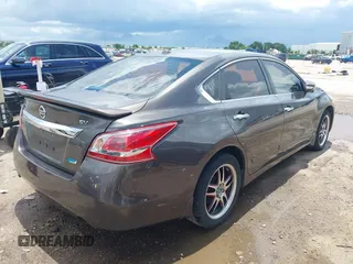 2013 Nissan Altima SV with VIN 1N4AL3AP8DN578581, listed as a IAAI auction lot 42705302 with 107,769 mi miles and . Bid and sale history available at DreamBid. Image 4.