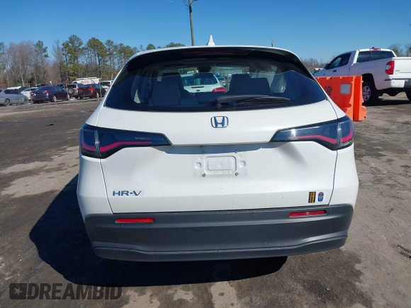 2024 Honda HR-V LX with VIN 3CZRZ1H30RM721120, listed as a IAAI auction lot 41570368 with 9,686 mi miles. Bid and sale history available at carsss.com. Image 16.