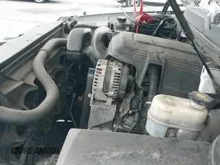 2011 Chevrolet Suburban LT с VIN 1GNSKJE30BR216805, выставлен на аукционе IAAI как лот 42438652 с пробегом 265 350 миль миль и . История ставок и продаж доступна на DreamBid. Изображение 19.