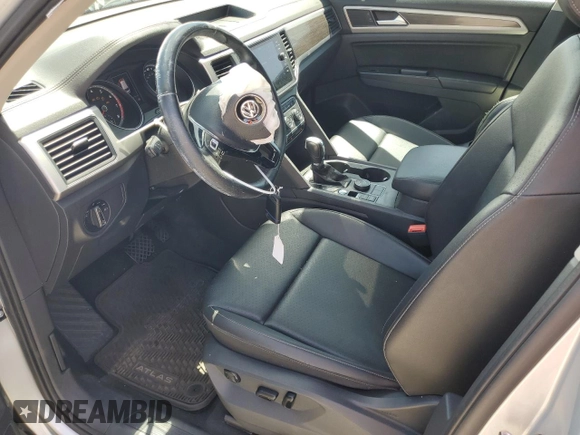 2019 Volkswagen Atlas SE with VIN 1V2UR2CA1KC518092, listed as a Copart auction lot 57265695 with 96,902 mi miles and Salvage title. Bid and sale history available at DreamBid. Image 7.