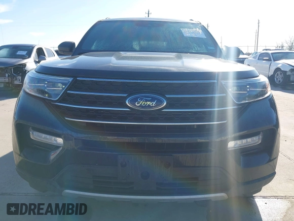 2020 Ford Explorer XLT with VIN 1FMSK8DH2LGA48771, listed as a IAAI auction lot 41663751 with 106,280 mi miles. Bid and sale history available at carsss.com. Image 6.