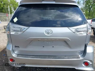 2011 Toyota Sienna SE with VIN 5TDXK3DC4BS152605, listed as a IAAI auction lot 42197758 with 202,829 mi miles and . Bid and sale history available at DreamBid. Image 16.