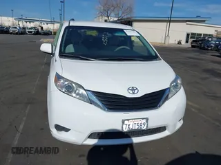2012 Toyota Sienna LE AAS with VIN 5TDKK3DCXCS276325, listed as a IAAI auction lot 41791385 with 133,635 mi miles. Bid and sale history available at carsss.com. Image 13.