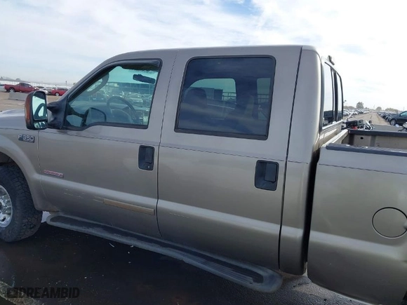 2003 Ford Super Duty F-350 SRW XL with VIN 1FTSW31P63EC46630, listed as a IAAI auction lot 41699789 with NaN miles. Bid and sale history available at carsss.com. Image 14.