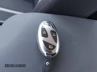 2025 Hyundai Sonata SEL z VIN KMHL64JAXSA452153, wystawiony jako IAAI lot #42481619 z przebiegiem 9 287 mil mil oraz . Historia ofert i sprzedaży dostępna na DreamBid. Obrazek 11.