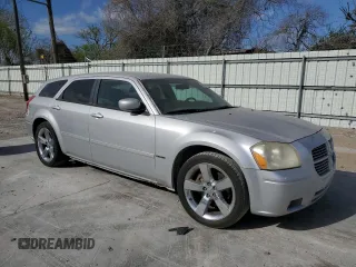 2006 Dodge Magnum R/T z VIN 2D4GV572X6H126376, wystawiony jako Copart lot #49714425 z przebiegiem 59 028 mil mil oraz Tytuł czysty. Historia ofert i sprzedaży dostępna na DreamBid. Obrazek 4.