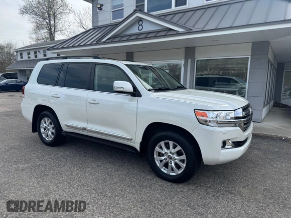 2016 Toyota Land Cruiser z VIN JTMCY7AJ4G4037285, wystawiony jako Copart lot #55363515 z przebiegiem 195 028 mil mil oraz Czysty tytuł • Clean title. Historia ofert i sprzedaży dostępna na DreamBid. Obrazek 1.