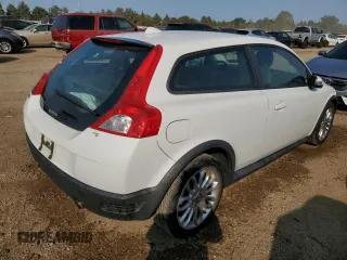 2008 Volvo C30 Version 1.0 z VIN YV1MK672182050129, wystawiony jako Copart lot #70758334 z przebiegiem 86 786 mil mil oraz Szkody całkowita. Historia ofert i sprzedaży dostępna na DreamBid. Obrazek 3.