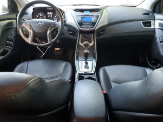 2013 Hyundai Elantra GLS z VIN 5NPDH4AE4DH285239, wystawiony jako Copart lot #52432085 z przebiegiem 109 822 mil mil oraz Szkoda całkowita • Salvage title. Historia ofert i sprzedaży dostępna na DreamBid. Obrazek 8.
