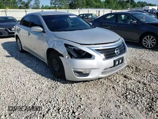 2015 Nissan Altima 2.5 with VIN 1N4AL3AP6FC267035, listed as a Copart auction lot 58044255 with 91,369 mi miles and Salvage title. Bid and sale history available at DreamBid. Image 14.