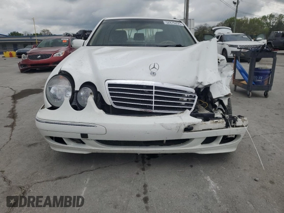 2001 Mercedes-Benz E 320 z VIN WDBJF65J91B243222, wystawiony jako Copart lot #52876235 z przebiegiem 118 428 mil mil oraz Czysty tytuł • Clean title. Historia ofert i sprzedaży dostępna na DreamBid. Obrazek 5.