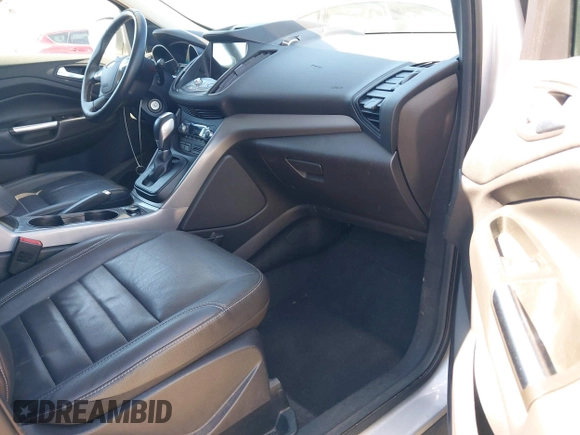2016 Ford Escape SE with VIN 1FMCU0G96GUA99637, listed as a IAAI auction lot 41851586 with 61,143 mi miles. Bid and sale history available at carsss.com. Image 5.
