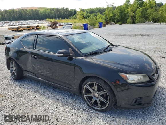 2012 Scion tC z VIN JTKJF5C72C3044845, wystawiony jako Copart lot #57863765 z przebiegiem 220 967 mil mil oraz Szkoda całkowita • Salvage title. Historia ofert i sprzedaży dostępna na DreamBid. Obrazek 4.
