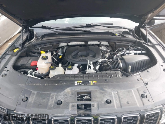 2022 Jeep Grand Cherokee with VIN 1C4RJYB69N8715243, listed as a IAAI auction lot 42319323 with 23,405 mi miles and . Bid and sale history available at DreamBid. Image 10.