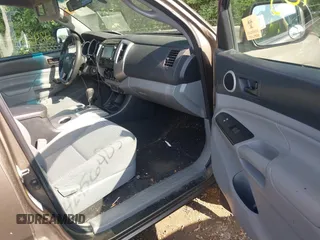 2014 Toyota Tacoma with VIN 5TFLU4EN2EX108616, listed as a IAAI auction lot 42456403 with 112,074 mi miles and . Bid and sale history available at DreamBid. Image 5.