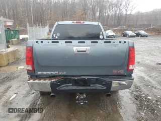 2008 GMC Sierra 1500 SLE1 z VIN 3GTEC13J98G240517, wystawiony jako Copart lot #47937685 z przebiegiem 235 880 mil mil oraz Nie do naprawy. Historia ofert i sprzedaży dostępna na DreamBid. Obrazek 6.