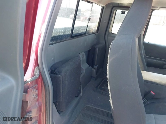 2004 Ford Ranger XL Fleet with VIN 1FTZR45E84PB40688, listed as a IAAI auction lot 41559447 with 272,999 mi miles. Bid and sale history available at carsss.com. Image 8.
