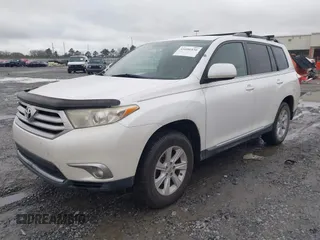 2013 Toyota Highlander with VIN 5TDZA3EH2DS035257, listed as a IAAI auction lot 41606436 with 208,721 mi miles and . Bid and sale history available at DreamBid. Image 17.