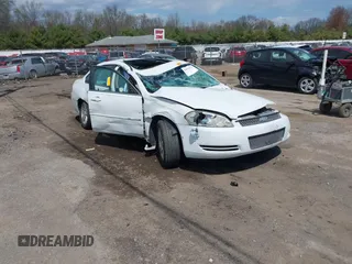2014 Chevrolet Impala LT z VIN 2G1WB5E34E1110526, wystawiony jako IAAI lot #42077676 z przebiegiem 166 869 mil mil oraz . Historia ofert i sprzedaży dostępna na DreamBid. Obrazek 1.