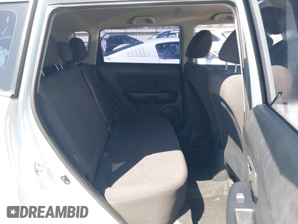 2013 Kia Soul with VIN KNDJT2A52D7568507, listed as a IAAI auction lot 41782739 with 119,285 mi miles. Bid and sale history available at carsss.com. Image 8.