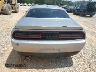 2016 Dodge Challenger SXT z VIN 2C3CDZAG8GH176838, wystawiony jako Copart lot #54515285 z przebiegiem 150 752 mil mil oraz Szkoda całkowita • Salvage title. Historia ofert i sprzedaży dostępna na DreamBid. Obrazek 6.