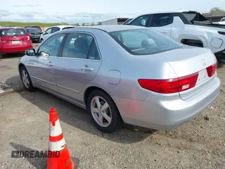 2005 Honda Accord EX z VIN 1HGCM56785A076555, wystawiony jako IAAI lot #41991003 z przebiegiem 239 344 mil mil oraz . Historia ofert i sprzedaży dostępna na DreamBid. Obrazek 3.