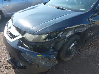 2010 Acura TSX с VIN JH4CU2F65AC030120, выставлен на аукционе IAAI как лот 42539969 с пробегом 155 144 миль миль и . История ставок и продаж доступна на DreamBid. Изображение 6.