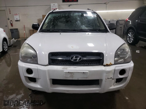 2008 Hyundai Tucson GLS with VIN KM8JM12B88U815558, listed as a Copart auction lot 41873865 with 194,378 mi miles and Salvage Title. Bid and sale history available at DreamBid. Image 5.