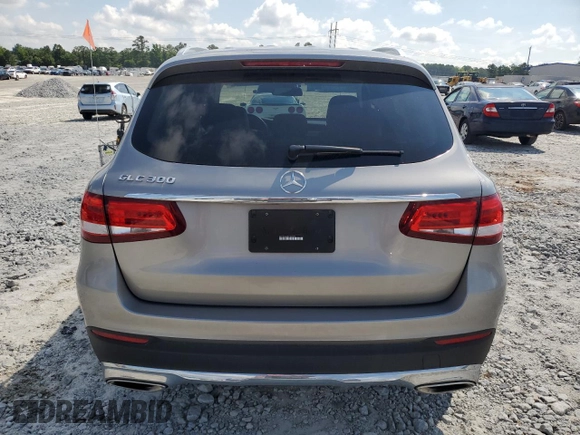2019 Mercedes-Benz GLC 300 z VIN WDC0G4JB5KV123568, wystawiony jako Copart lot #61897445 z przebiegiem 31 259 mil mil oraz Szkoda całkowita • Salvage title. Historia ofert i sprzedaży dostępna na DreamBid. Obrazek 6.