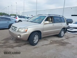 2006 Toyota Highlander z VIN JTEGP21A560125805, wystawiony jako IAAI lot #40142399 z przebiegiem 127 578 mil mil oraz . Historia ofert i sprzedaży dostępna na DreamBid. Obrazek 2.