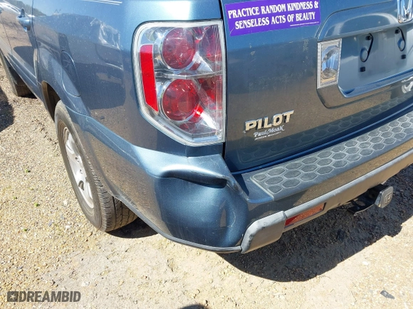 2008 Honda Pilot EX-L with VIN 5FNYF28548B018107, listed as a IAAI auction lot 41352252 with 267,224 mi miles. Bid and sale history available at carsss.com. Image 13.