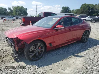 2022 Genesis G70 3.3T with VIN KMTG54TE0NU103418, listed as a Copart auction lot 61024094 with 7,750 mi miles and Salvage Title. Bid and sale history available at carsss.com. Image 1.
