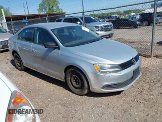 2013 Volkswagen Jetta Sedan S with VIN 3VW2K7AJ2DM412424, listed as a IAAI auction lot 42093728 with 130,688 mi miles. Bid and sale history available at carsss.com. Image 1.