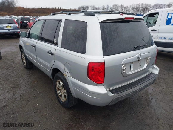 2004 Honda Pilot EX with VIN 2HKYF18534H617991, listed as a IAAI auction lot 41855906 with 193,084 mi miles. Bid and sale history available at carsss.com. Image 3.