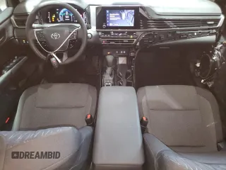 2025 Toyota Camry LE z VIN 4T1DAACK9SU506208, wystawiony jako Copart lot #56706605 z przebiegiem 17 651 mil mil oraz Szkoda całkowita • Salvage title. Historia ofert i sprzedaży dostępna na DreamBid. Obrazek 8.
