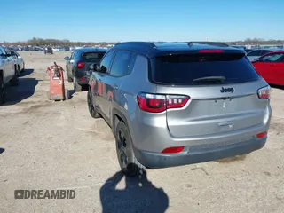 2018 Jeep Compass Latitude with VIN 3C4NJCBB6JT407702, listed as a IAAI auction lot 41204505 with 38,073 mi miles. Bid and sale history available at carsss.com. Image 3.