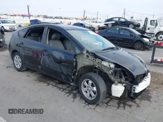 2007 Toyota Prius with VIN JTDKB20U977660315, listed as a IAAI auction lot 42097560 with 158,187 mi miles. Bid and sale history available at carsss.com. Image 1.