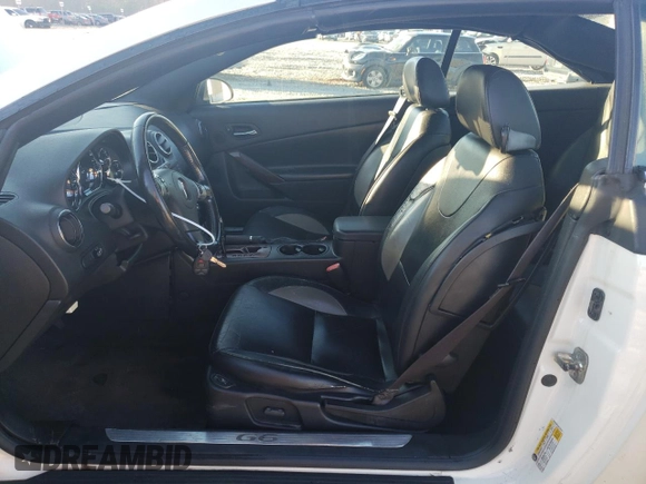 2009 Pontiac G6 GT 1SA z VIN 1G2ZH361294135251, wystawiony jako Copart lot #42901694 z przebiegiem 137 642 mil mil oraz Szkoda całkowita • Salvage title. Historia ofert i sprzedaży dostępna na DreamBid. Obrazek 7.