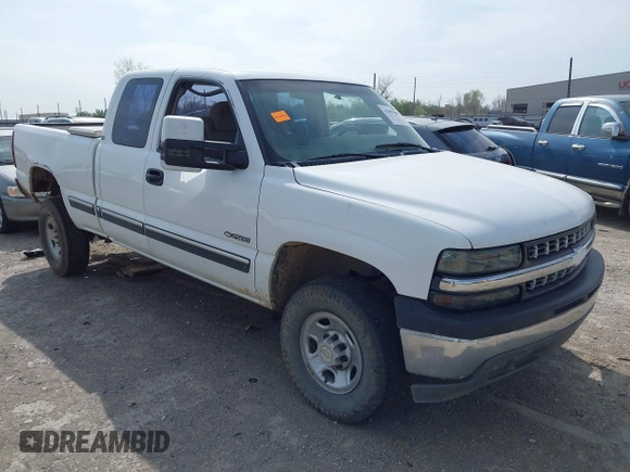 1999 Chevrolet Silverado 2500 LS with VIN 1GCFC29UXXZ178331, listed as a IAAI auction lot 41887908 with 1 mi miles. Bid and sale history available at carsss.com. Image 1.