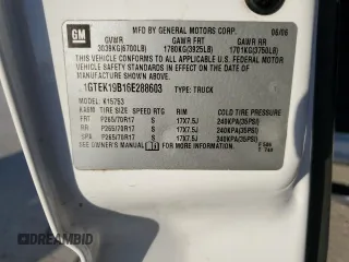 2006 GMC Sierra 1500 Work Truck z VIN 1GTEK19B16E288603, wystawiony jako Copart lot #73325264 z przebiegiem 92 005 mil mil oraz Szkoda całkowita • Salvage title. Historia ofert i sprzedaży dostępna na DreamBid. Obrazek 12.