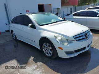 2006 Mercedes-Benz R-Class 3.5L with VIN 4JGCB65E26A010431, listed as a IAAI auction lot 41907240 with 123,379 mi miles. Bid and sale history available at carsss.com. Image 1.